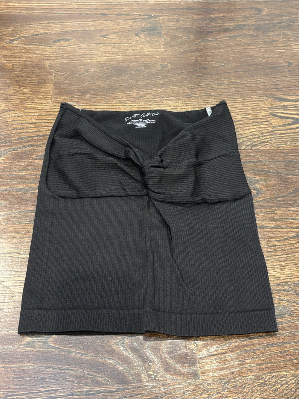 Suzette Collection Women’s Black Twist-Front Ribbed Tube Top One Size
